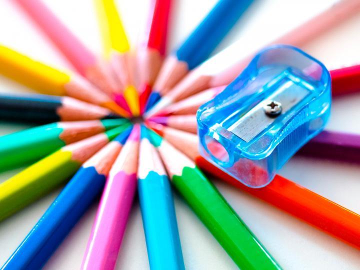 Crayons and sharpeners © Rudy and Peter Skitterians/Pixabay