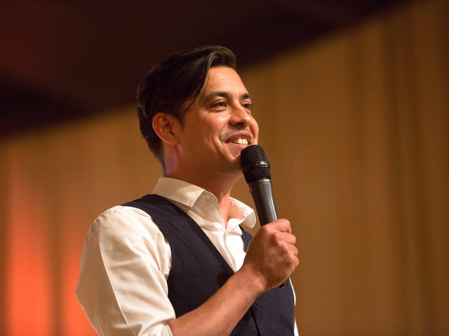 Ken Yamamoto at the poetry slam © Jan Brandes