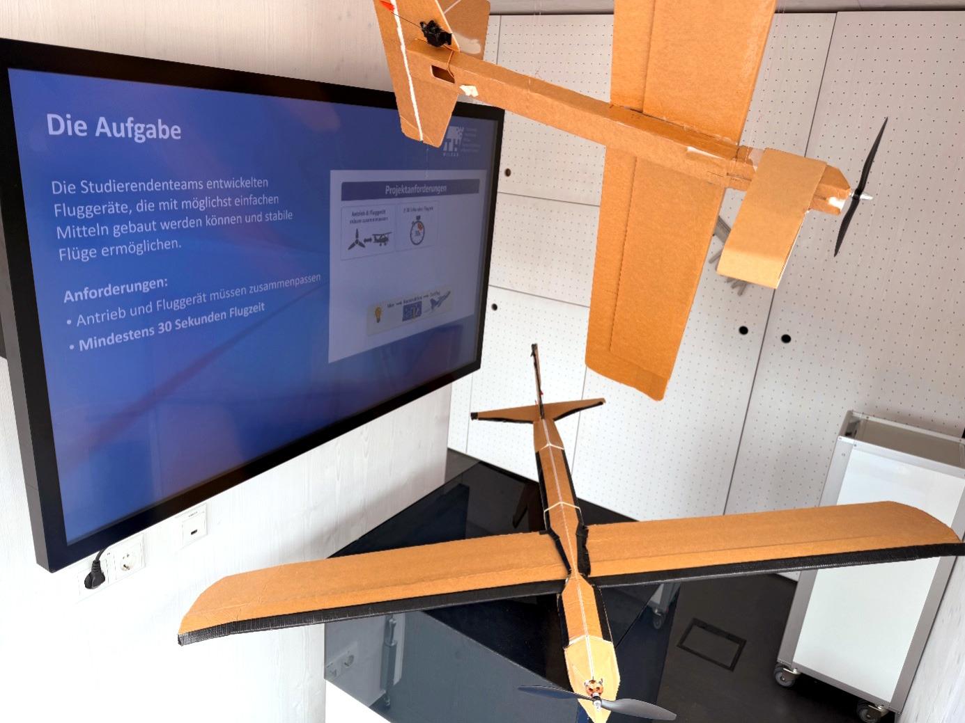 Ein Schwerpunkt des diesjährigen Auftritts der TH Wildau liegt auf dem Studierendenprojekt „Entwickle ein Fluggerät!“, das aus der Vorlesung Luftfahrtantriebe im Studiengang Luftfahrttechnik/Luftfahrtmanagement © M. Lange/TH Wildau
