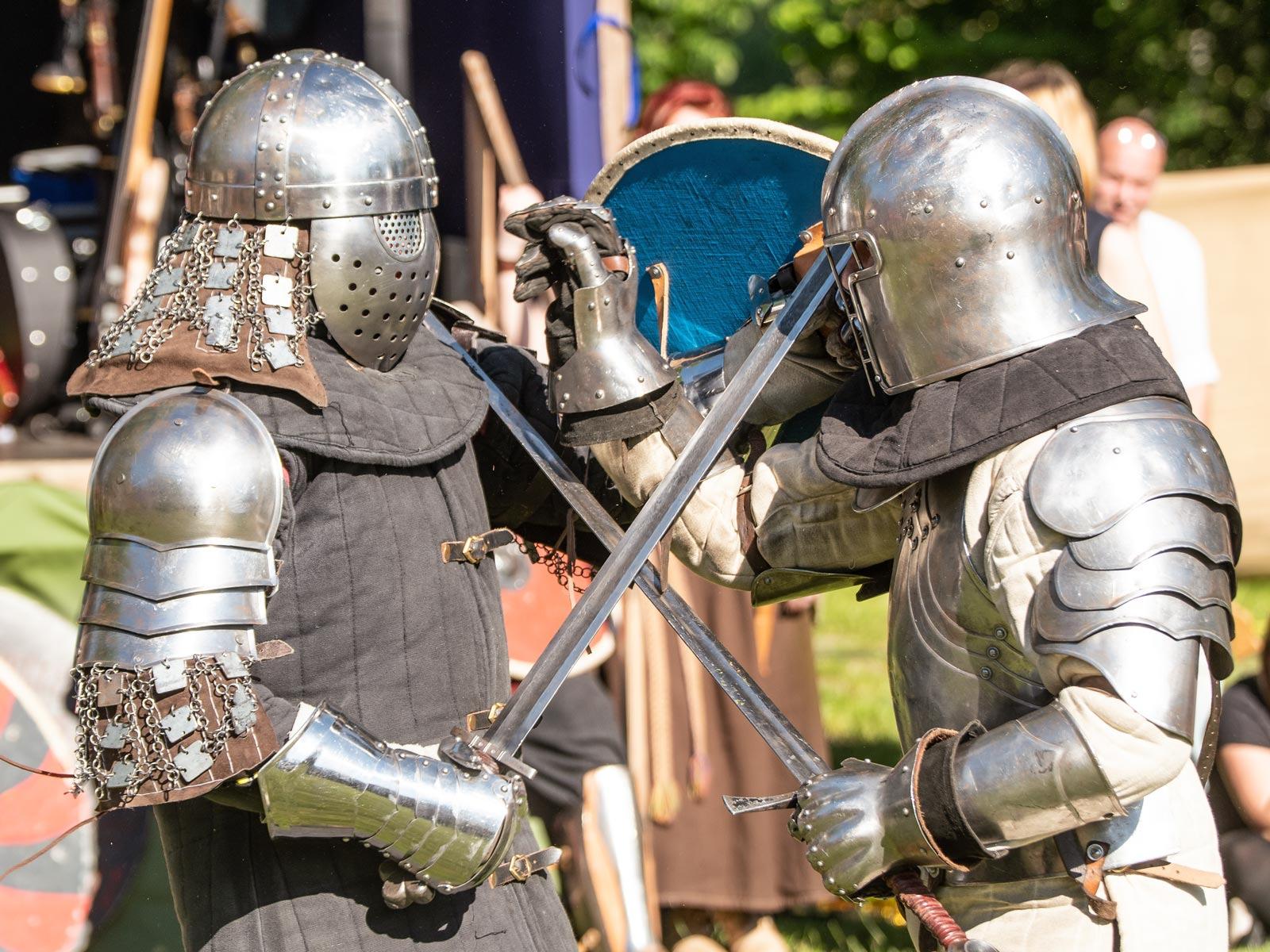 Zwei Ritter beim Mittelalterfest © Carnica Spectaculi