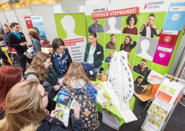 Messestand auf der CareerCompass © Ole Bader