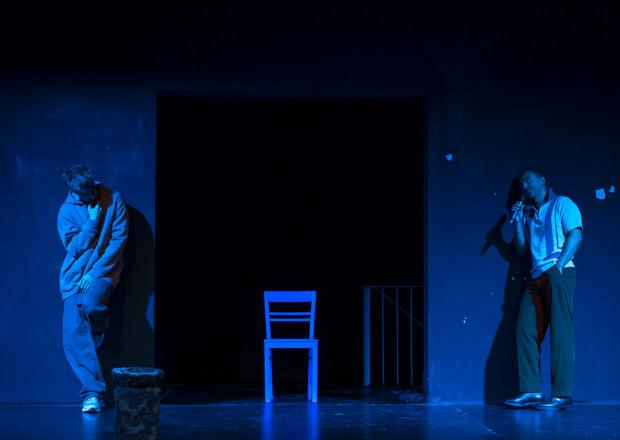 Scene from the play "TEVAFUK MATCH FUEGUNG" © Paula Zoë Lüdke
