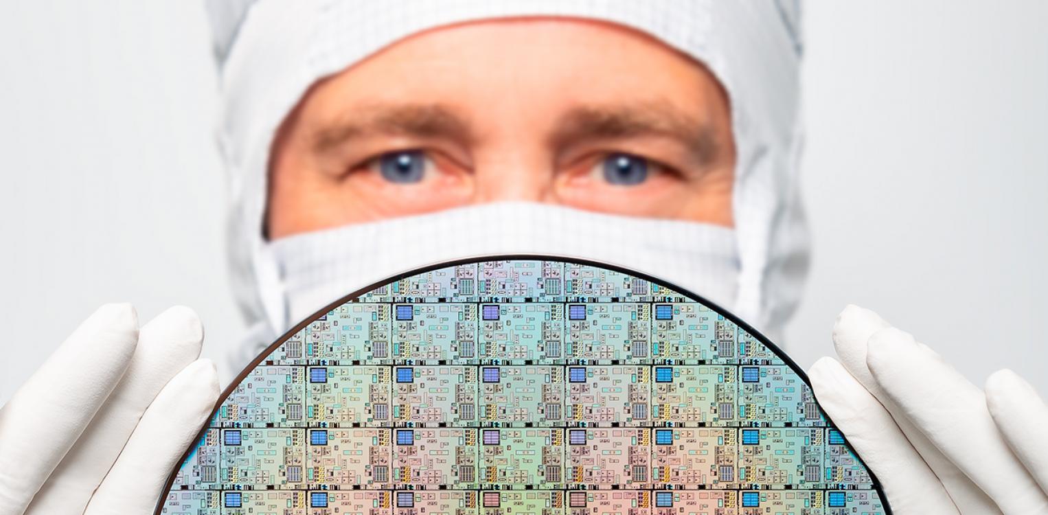 View of a wafer slice © Frederic Schweizer/IHP