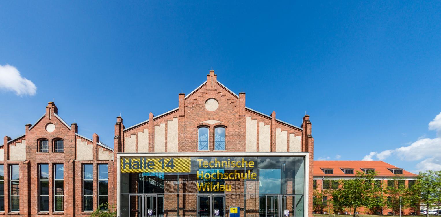 Halle 14 auf dem Campus der TH Wildau © Matthias Friel/TH Wildau