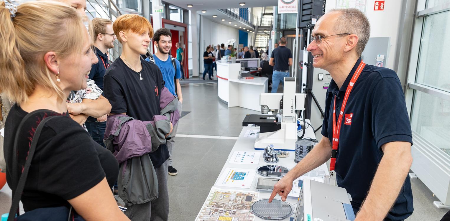 Tag der offenen Tuer 2022 im Leibniz-Institut für innovative Mikroelektronik (IHP)