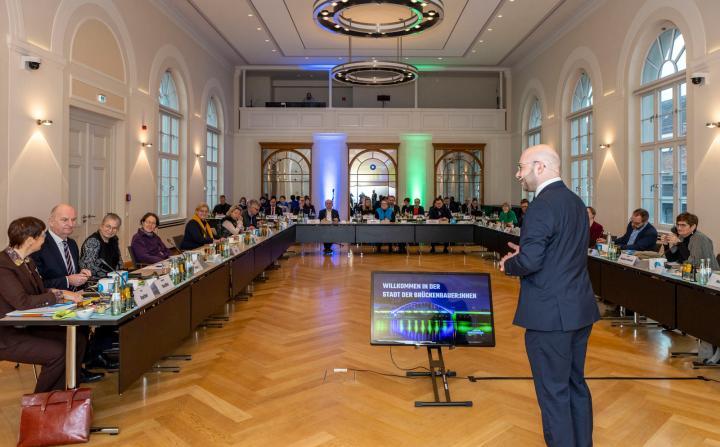 Beginn der Präsentation der Stadt im Logensaal der Europa-Universität Viadrina © Heide Fest