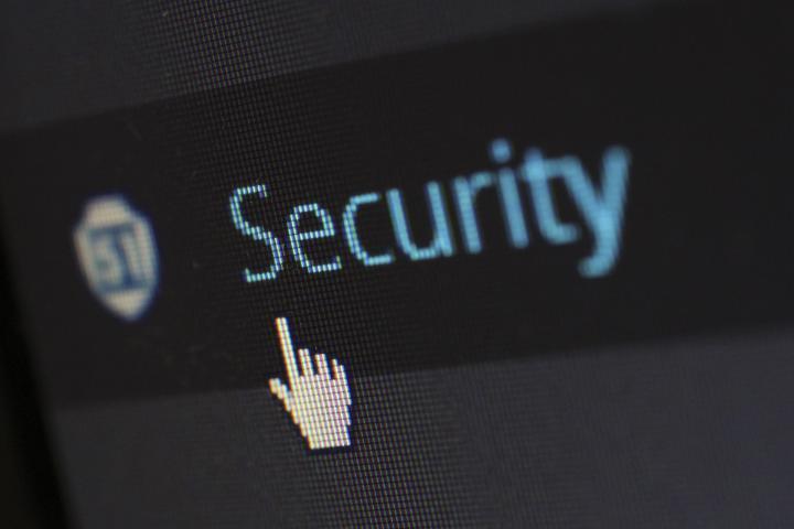 Screenanzeige zur Sicherheit im Internet © Werner Moser/Pixabay