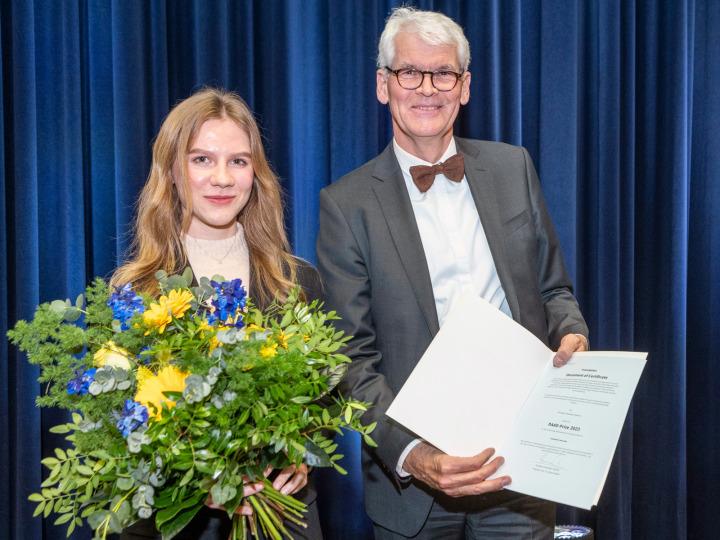 Viadrina student Anastasiia Latkovska at the award ceremony © Viadrina/Heide Fest