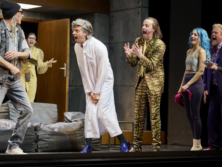 Bühnenbild "Der nackte Wahnsinn"