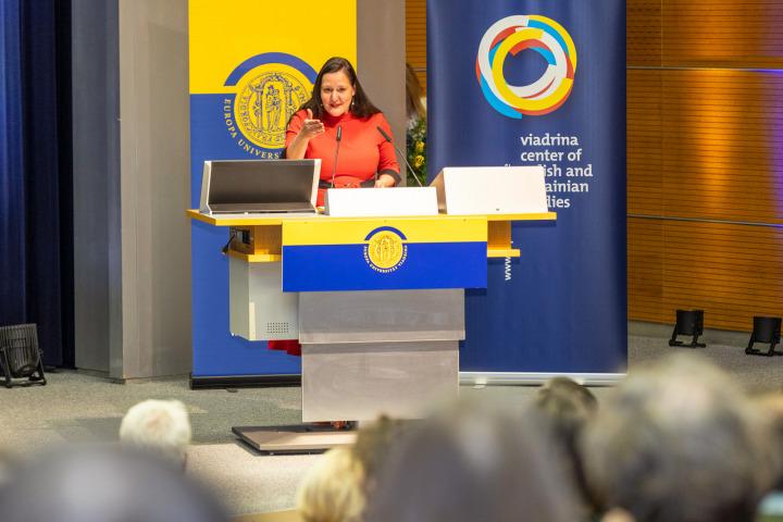 Dr. Manja Schüle at the opening of the Viadrina Center of Polish and Ukrainian Studies © Viadrina/Heide Fest