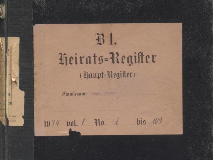 Einband des ersten Heiratsregisters aus dem Jahr 1874, Kurzsignatur: StAFF 1-101 06.02.08.01.b Nr. 1 © Stadtarchiv Frankfurt (Oder)