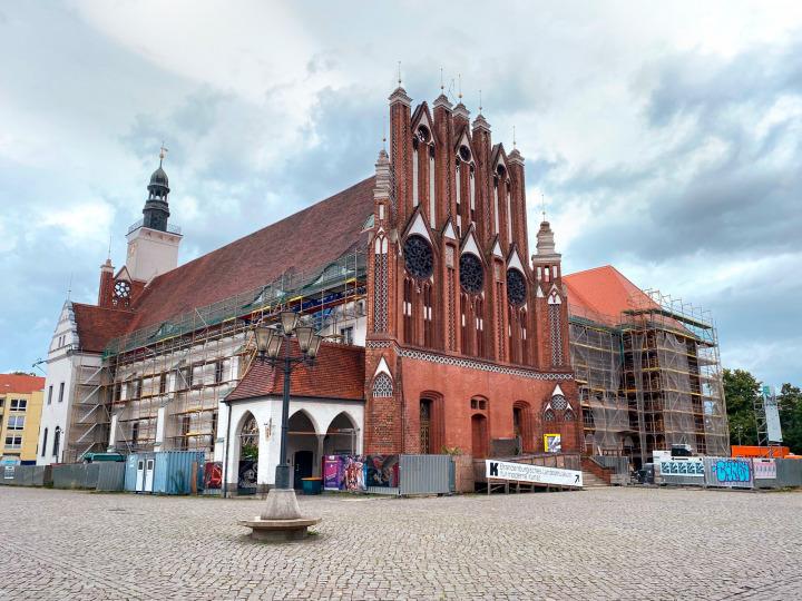 Południowa fasada ratusza © Stadt Frankfurt (Oder)