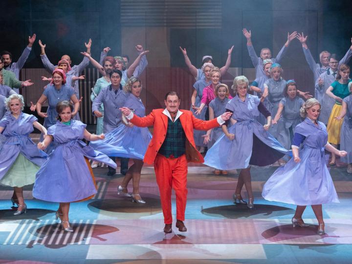 Szene aus der Operette „Messeschlager Gisela“ © Bernd Schoenberger